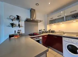 Spacious Two Bedroom Apartment with 2 En-suite Bathrooms Parking included