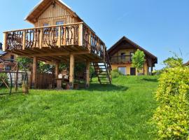 Sovica holiday home & tree house, rumah liburan di Sveti Jurij ob Ščavnici