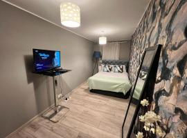 Comfy double room in Corby, gazdă/cameră de închiriat din Rockingham