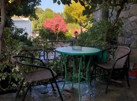 Traditional Rooms Elena