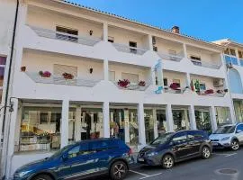 Flor Do Douro - Comércio e Hotelaria, Lda