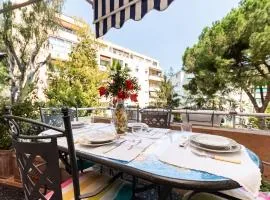 100mq Deluxe Apt - Walk to Beach - Private Parking