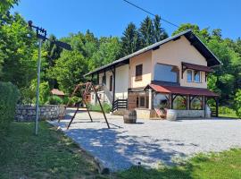 Vineyard cottage Apartment Pr Koprčevih, feriebolig i Metlika