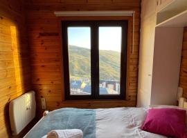 Cabaña con encanto y vistas increíbles!!, cabin in Sierra Nevada