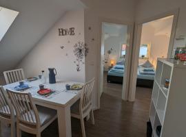 Helle Wohnung mit zwei Schlafzimmern, lacný hotel v destinácii Eching