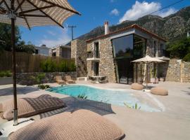 Bungalows at Almiros Beach, alquiler vacacional en Kalamata