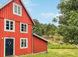 Stunning Home In Ronneby With Kitchen, hotelli kohteessa Ronneby