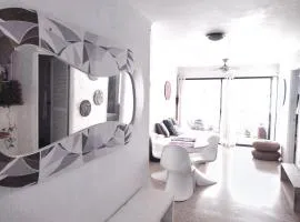 Apt frente al Mar 10 min a pie Centro Histórico