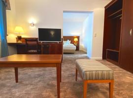 Hotel Kaiserhof, hotel near Lübeck Airport - LBC, Lübeck