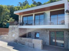 Casa do capitão A casa ideal para férias no Gerês: Vieira do Minho'da bir otel