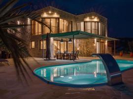 villa a, Hotel in Skala Marion