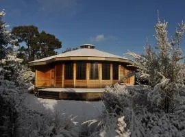 Mangawhero - Modern Yurt Style Chalet, Ohakune