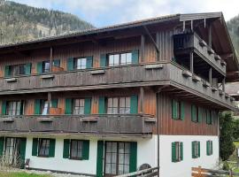 Magnificent Holiday Home in Bayrischzell with Infrared Sauna, hotel in Bayrischzell