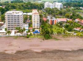 Acqua Residences 5 Star, hotel in Jacó