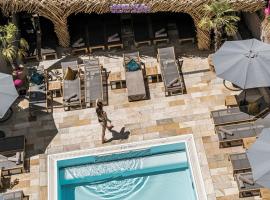 Alpine Hideaway ZILLERTALERHOF - 4 Sterne Superior, hotel u gradu Majrhofen