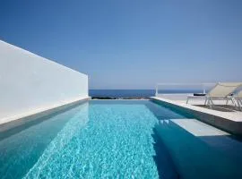 Thadeos Villa with private jetted Pool