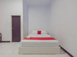 RedDoorz Syariah near Ramayana Mall Tarakan, habitación en casa particular en Tarakan