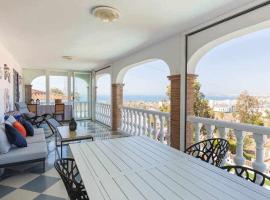 Villa María con Piscina playa y vistas, horská chata v destinácii Caleta De Velez