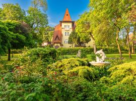 Fried Kastély Hotel Simontornya, hotel u gradu Simontornya