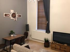 Fusilier apartment wrexham city, rental liburan di Wrexham