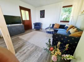 Apartment Einssein Bergfried - mit Weitblick, vacation rental in Dettingen unter Teck