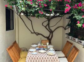 Casa con piscina en San José Sotillo, kotedžas mieste San Chosė