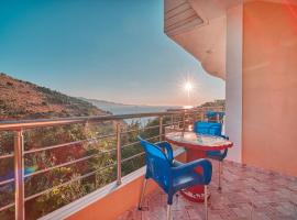 Mirror Beach Ksamil - Vila Zervo, apartmen servis di Sarandë