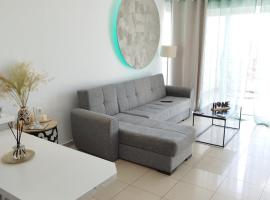 Lux Apartment in Private Area, hotel a Heraklion
