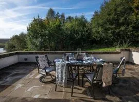 Roundhill Coach House