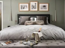 Roundhill Coach House