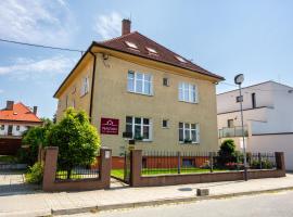 Penzion na Smetance, habitación en casa particular en Zlín