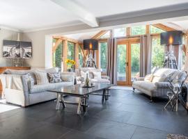 Stunning Country 4 bedroom Cottage for weekly or monthly stays, hotel in Honiley