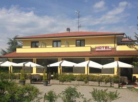 Hotel Nonna Renata, hotell sihtkohas Lesignano deʼ Bagni