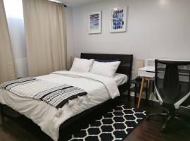 *Cozy, newly renovated, fully equipped*, жилье для отдыха в городе Гамильтон