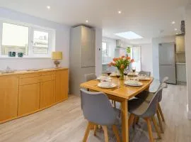 Primrose Cottage, Leiston, near Sizewell, Thorpeness and Aldeburgh - Managed by Aldeburgh Coastal Cottages