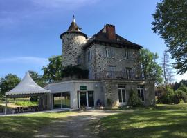 La Chatelleraie, hotel v destinaci Saint-Étienne-de-Maurs