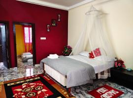 Mannat Inn Homestay (Mysore), hotel s parkováním v destinaci Maisúr