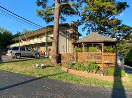 Edelweiss Inn, hótel í Eureka Springs