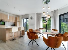 Zonnig Luxueuze Appartementen La Coronne, apartment in Knokke-Heist