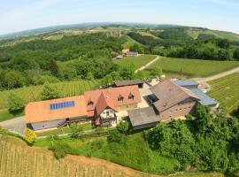 Weingut Gästezimmer Gruber, hotel sa Ehrenhausen