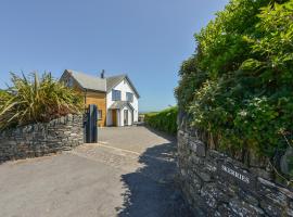 Skerries, holiday home in Dartmouth