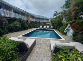 Harmony Marina Suites, hotel with parking in Rodney Bay Village