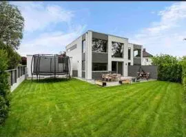 New and modern villa - high standard - close to ONS