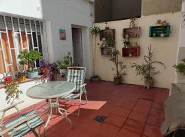 Habitación Privada en casa compartida para viajeros, hospedagem domiciliar em Córdoba
