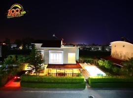 Paradise Town Villa Royal 100 MBPS free wifi, hotell i Belek