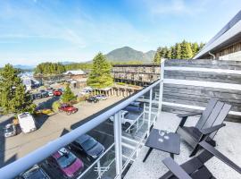 Tofino Resort + Marina: Tofino şehrinde bir tatil köyü