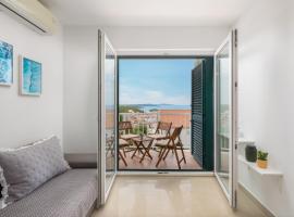 Maki Apartments, three-star hotel in Hvar
