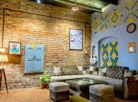 International Travellers' Hostel by ITH Stays, glamping site sa Varanasi