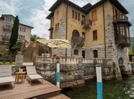 Villa Cecilia - pieds dans l'eau, casă de vacanță din Sulzano