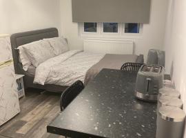 Exeter Garden for 2, hotel u gradu Ilford